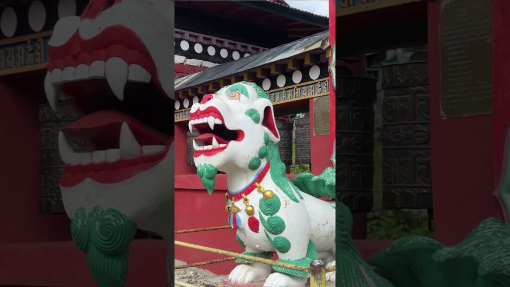 Biggest monastery in kumbu region #mountains #himalayantrip # #travel #travelblog #trekking