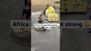 Africa ke log bahut strong 💪 hote h ⚓️⛴️🇨🇮 #blogger #ship #travel #youtubeshorts #millionaire